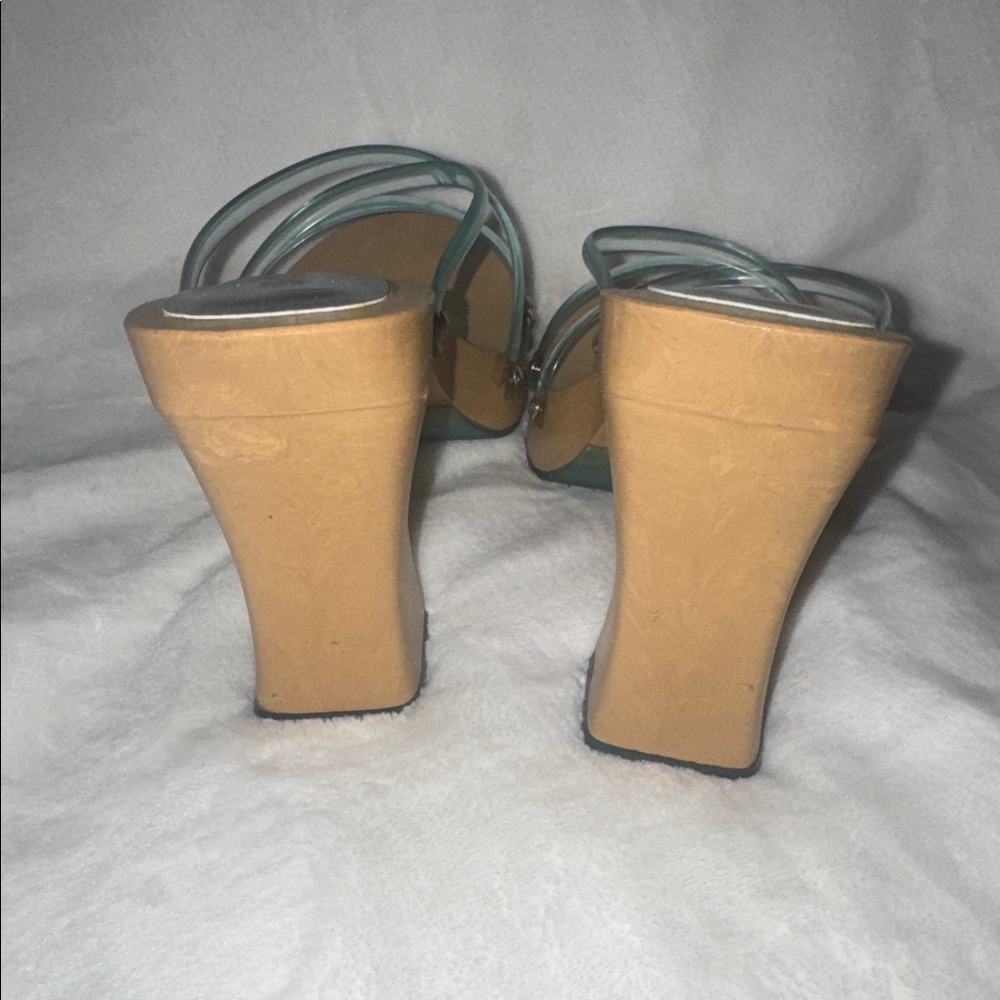Y2K Vibe Alert! SODA Vintage Clear Strap Wooden Platform Sandals - Size 8 w/ Box - Picture 4 of 7